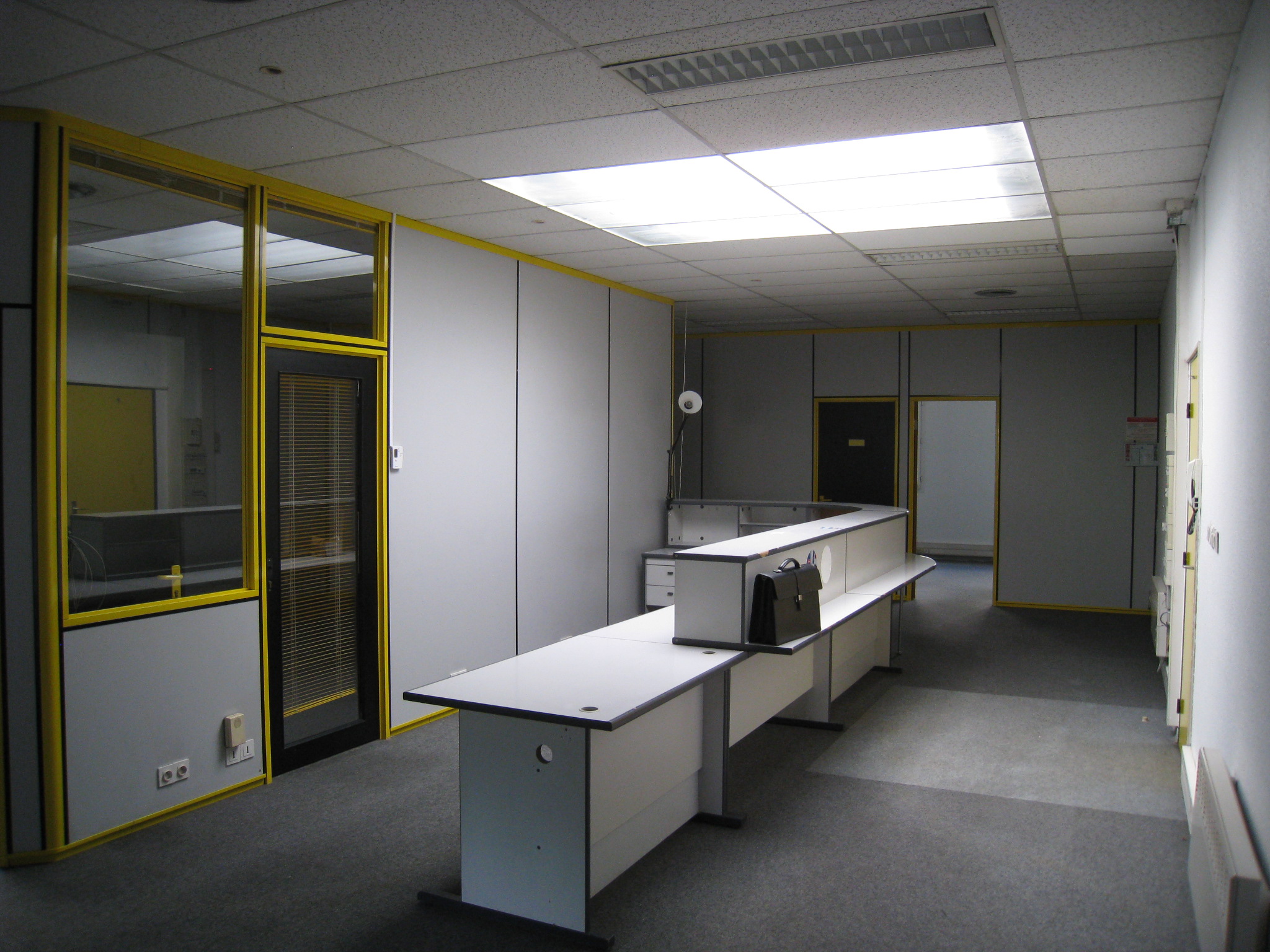 Vente bureaux 300m² - AUBAGNE 13400