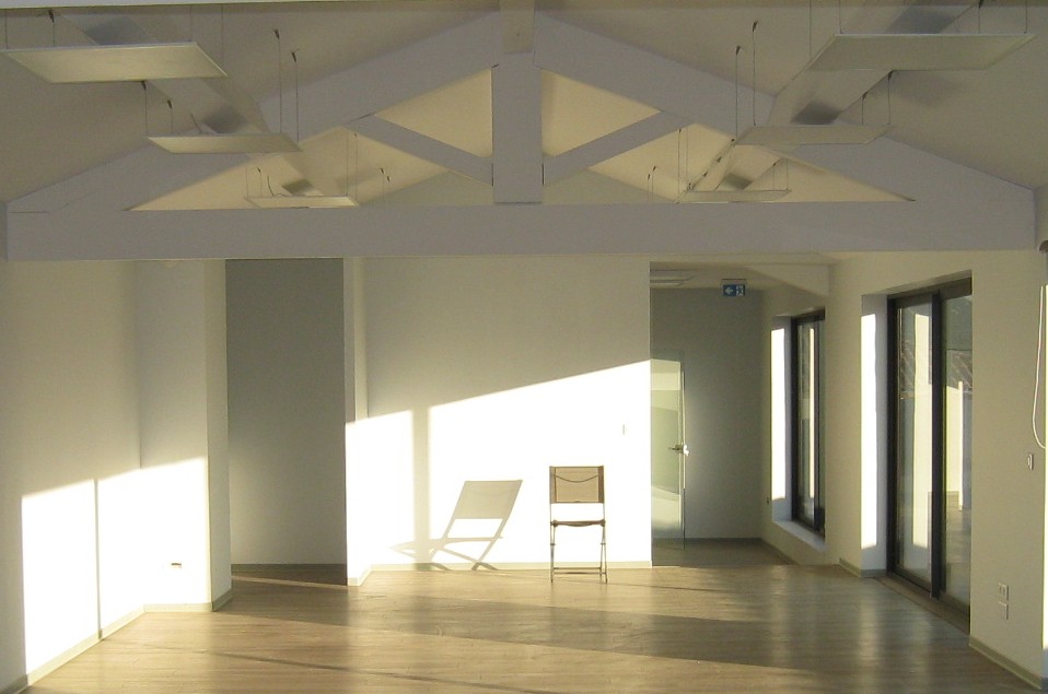Location bureaux 99m² avec terrasse - AUBAGNE 13400